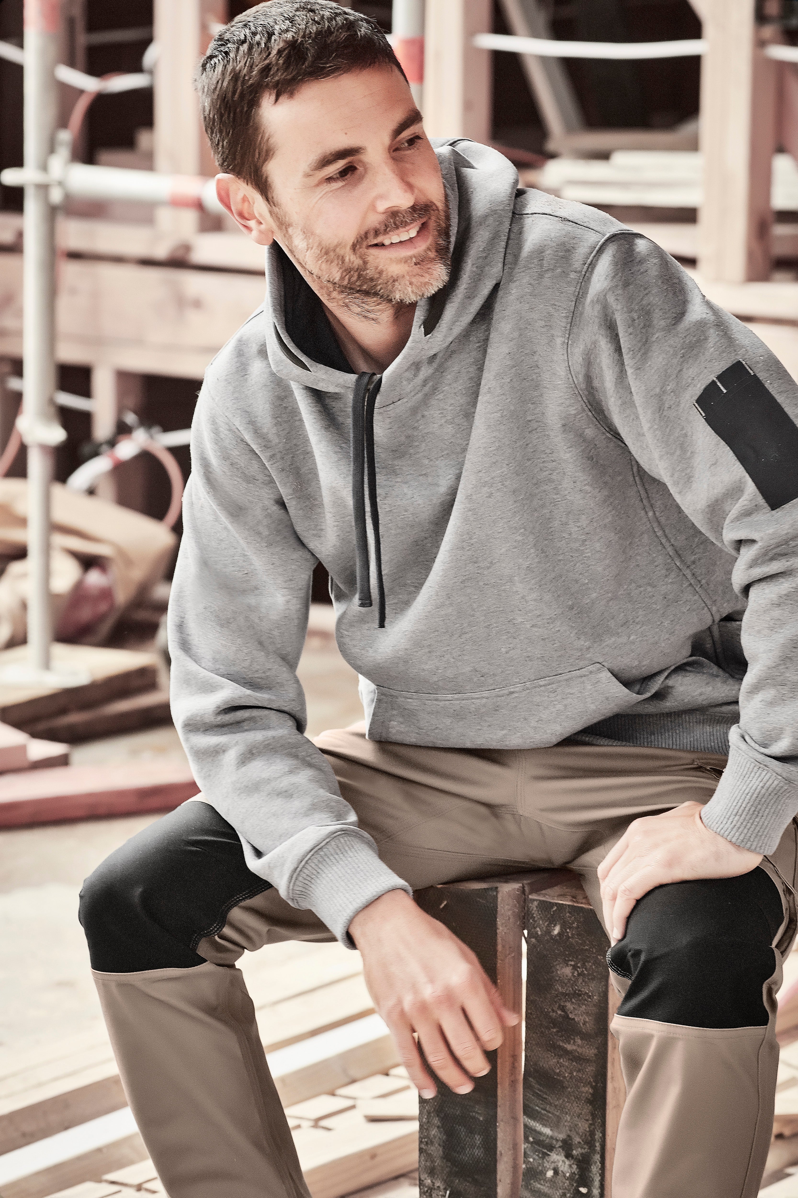 Syzmik Multi-pocket Hoodie